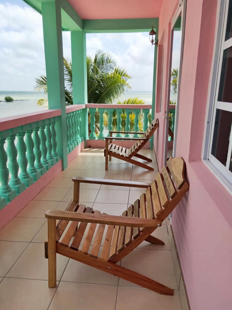 Sunshine View Hotel And Restaurant Corozal Exterior photo